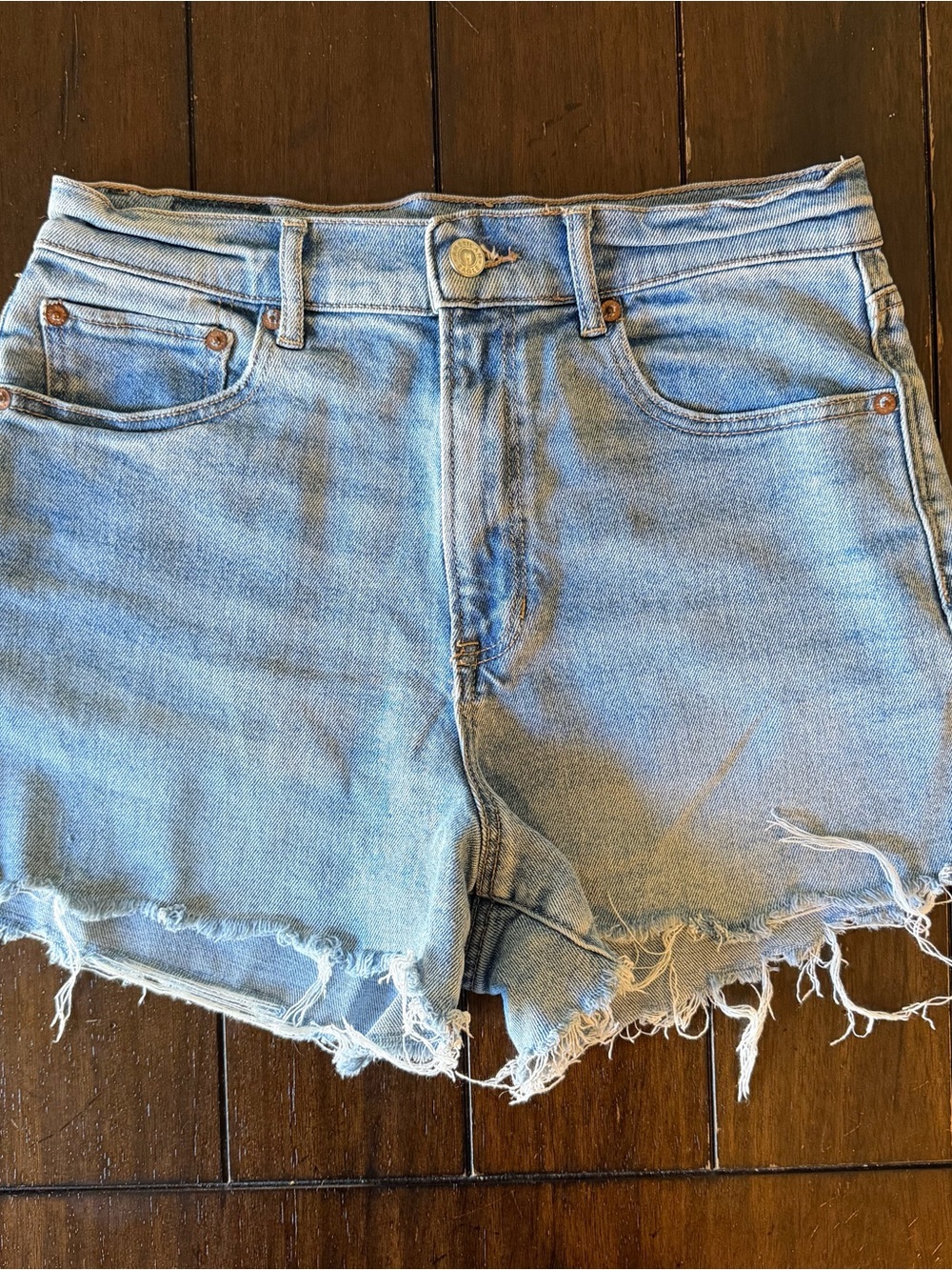 American Eagle High Rise Distressed Denim Cutoff Shorts Light Wash Size 8